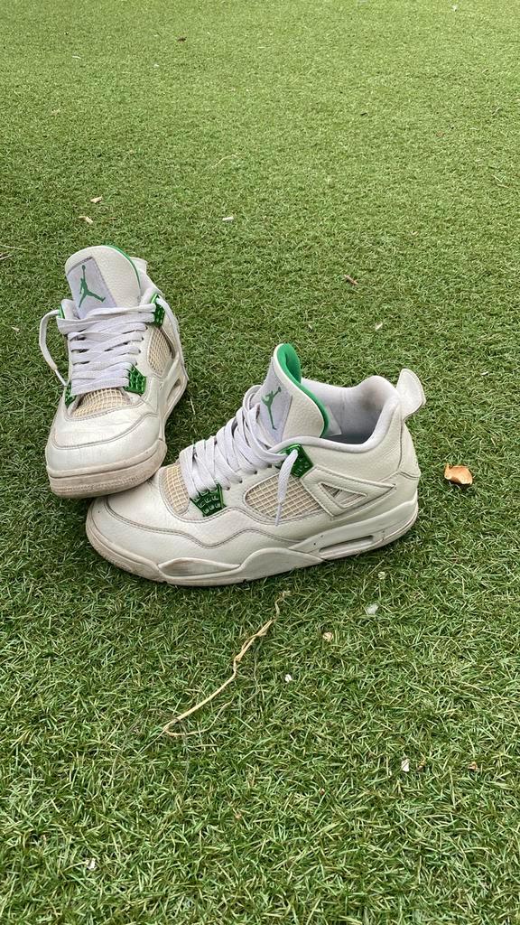 Jordan 4 metallic green, Kleding | Heren, Schoenen, Gedragen, Sneakers of Gympen, Wit, Ophalen of Verzenden