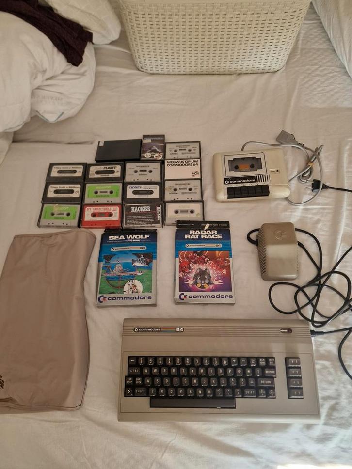 Commodore 64 met Datacassettespeler en Spelletjes, Computers en Software, Vintage Computers, Ophalen