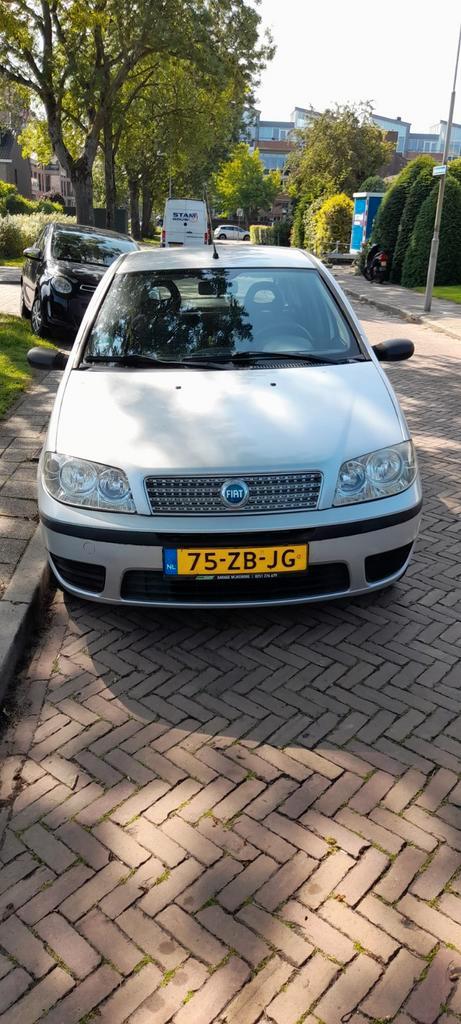 Fiat Punto 1.2 5DR 2007 Grijs, Auto's, Fiat, Particulier, Punto, Trekhaak, Benzine, C, Hatchback, Handgeschakeld, Origineel Nederlands