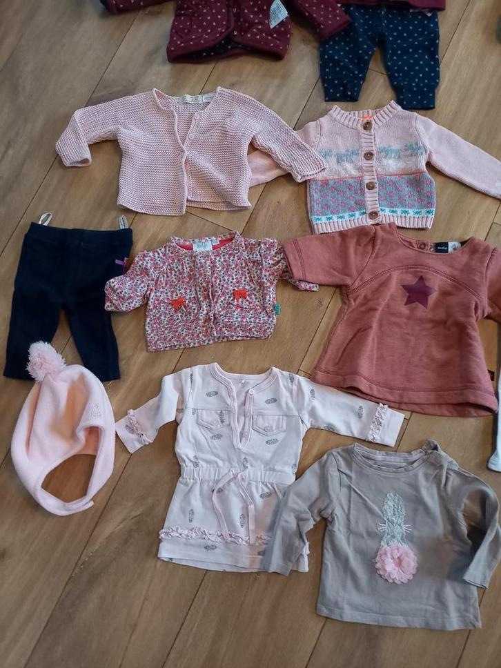 Hele doos met meisjes babykleding, Kinderen en Baby's, Babykleding | Baby-kledingpakketten, Gebruikt, Ophalen