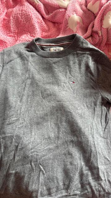 Tommy Hilfiger S beschikbaar voor biedingen