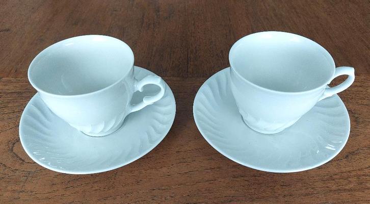 2 Kop en schotels., Huis en Inrichting, Keuken | Servies, Zo goed als nieuw, Kop(pen) en/of Schotel(s), Overige stijlen, Overige materialen