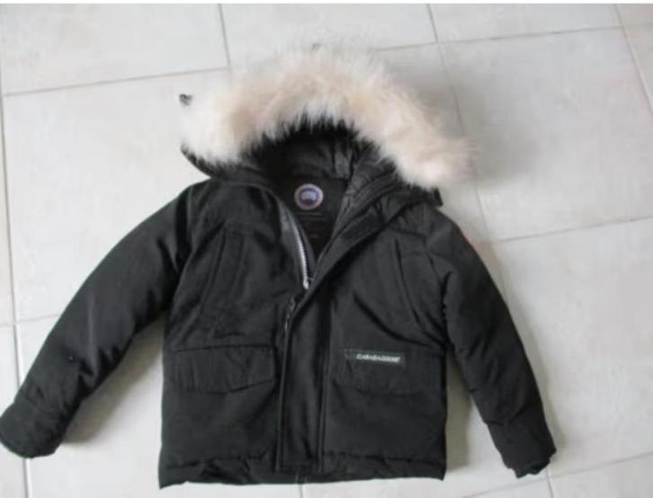 CANADA GOOSE WINTERJAS  NIEUW SIZE 5, Kinderen en Baby's, Kinderkleding | Maat 110, Nieuw, Jongen of Meisje, Jas, Ophalen of Verzenden