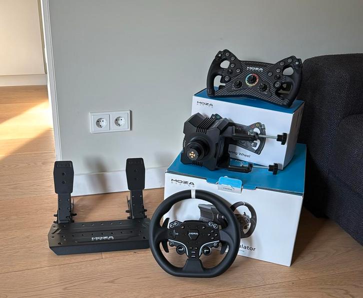 Moza r5 bundel, Computers en Software, Joysticks, Zo goed als nieuw, Ophalen of Verzenden