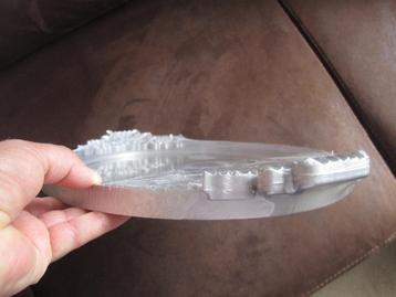 Sint: Ovale spiegel beschikbaar voor biedingen