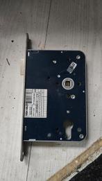 ASSA ABLOY Slot -  25 stuks, Doe-het-zelf en Verbouw, Hang- en Sluitwerk, Ophalen of Verzenden, Zo goed als nieuw, Overige materialen