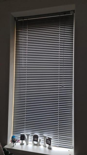2x luxaflex  75.5x 175 beschikbaar voor biedingen