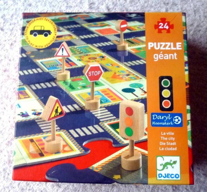 Djeco verkeerspuzzel, 24 stukken - compleet, Kinderen en Baby's, Speelgoed | Kinderpuzzels, Gebruikt, 2 tot 4 jaar, 10 tot 50 stukjes