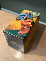 Box Disney Lorcana TCG Archazia's Island Stitch promo, Hobby en Vrije tijd, Verzamelkaartspellen | Overige, Ophalen of Verzenden