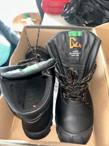 Nieuwe veiligheidsschoenen / werkschoenen EMMA – Maat 45 beschikbaar voor biedingen