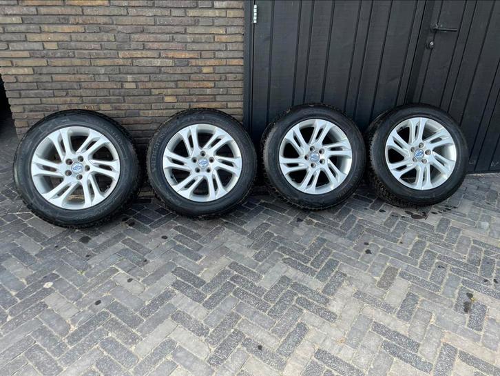 Volvo 17’’ Pandora winterset / VREDESTEIN WINTRAC235/55 R17, Auto-onderdelen, Overige Auto-onderdelen, Volvo, Nieuw, Ophalen