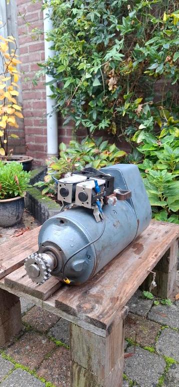 Boegschroef te koop beschikbaar voor biedingen