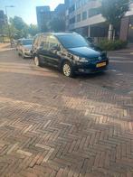 Volkswagen Touran 1.2 TSI 77KW BMT 2011 Zwart, Auto's, 74 €/maand, 4 cilinders, Zwart, Origineel Nederlands