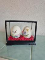 Beschilderde eieren in vitrine nr1., Ophalen of Verzenden
