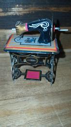 Klein vintage blikken naaimachine, Ophalen of Verzenden