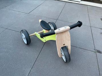 Houten loopfiets beschikbaar voor biedingen
