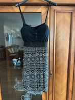 Gewoon een leuke zwart wit jurk maat M, Maat 38/40 (M), Zwart, Ophalen of Verzenden, Zo goed als nieuw