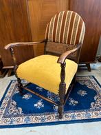 Vintage Houten Fauteuil met Geel Kussen, Ophalen