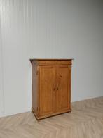 Landelijke klassieke kast, meidenkast, ladekast, legkast, Antiek en Kunst, Antiek | Meubels | Kasten, Ophalen of Verzenden