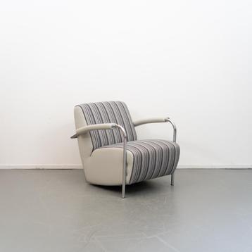 2x Leolux Scylla Fauteuil Laag Gestreepte Stof - Grijs Leer beschikbaar voor biedingen