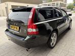 Volvo V50 2.5 T5 AWD Summum AUTOMAAT. 221 PK (bj 2006), Auto's, Volvo, Automaat, Gebruikt, 700 kg, 2521 cc
