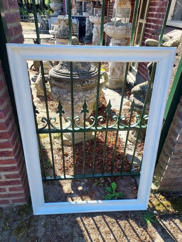 Grote witte schilderijlijst, lxb = 114x84 cm., Antiek en Kunst, Kunst | Overige Kunst, Ophalen