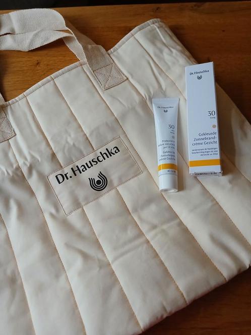 Dr. Hauschka strandtas + gekleurde zonnebrandcrème 30 / 40ml, Sieraden, Tassen en Uiterlijk, Uiterlijk | Gezichtsverzorging, Nieuw