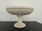 Wedgwood Edme fruitschaal op voet, Huis en Inrichting, Keuken | Servies, Ophalen of Verzenden, Wedgwood, Porselein, Schaal of Schalen