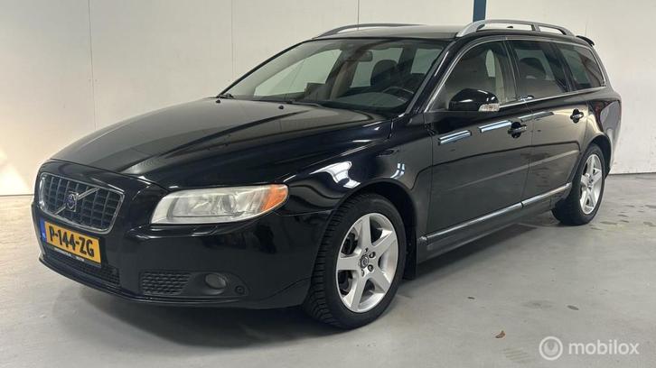 Volvo V70 2.5T Summum AUTOMAAT/LEER/TREKHAAK, Auto's, Volvo, Bedrijf, Te koop, V70, ABS, Airbags, Airconditioning, Alarm, Boordcomputer