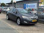 Opel Astra 1.4 Turbo Edition | Airco | Cruise | Navi, Stof, Gebruikt, 680 kg, 4 cilinders