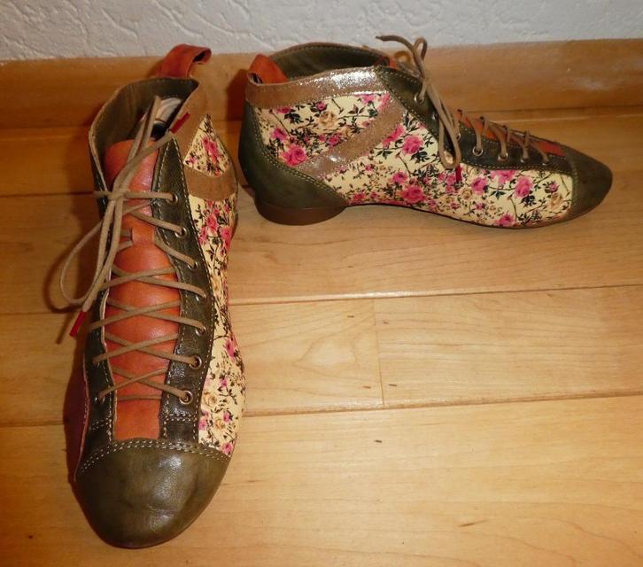 Think! enkellaarzen maat 38 GUAD-2 bloemen groen bruin roze, Kleding | Dames, Schoenen, Zo goed als nieuw, Lage of Enkellaarzen