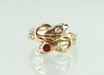 Antieke gouden slangen diamant robijn, Ophalen of Verzenden, Goud, Ring, Met edelsteen