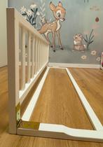 Wit houten Bedrekje, Kinderen en Baby's, Kinderkamer | Bedden, Ophalen, Gebruikt, Minder dan 140 cm, Matras