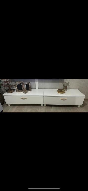 Tv meubel / tv kast wit beschikbaar voor biedingen