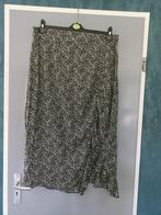Mooie langere rok. Wikkelrok idee XXL, Bruin, Maat 46/48 (XL) of groter, Ophalen of Verzenden, Zo goed als nieuw