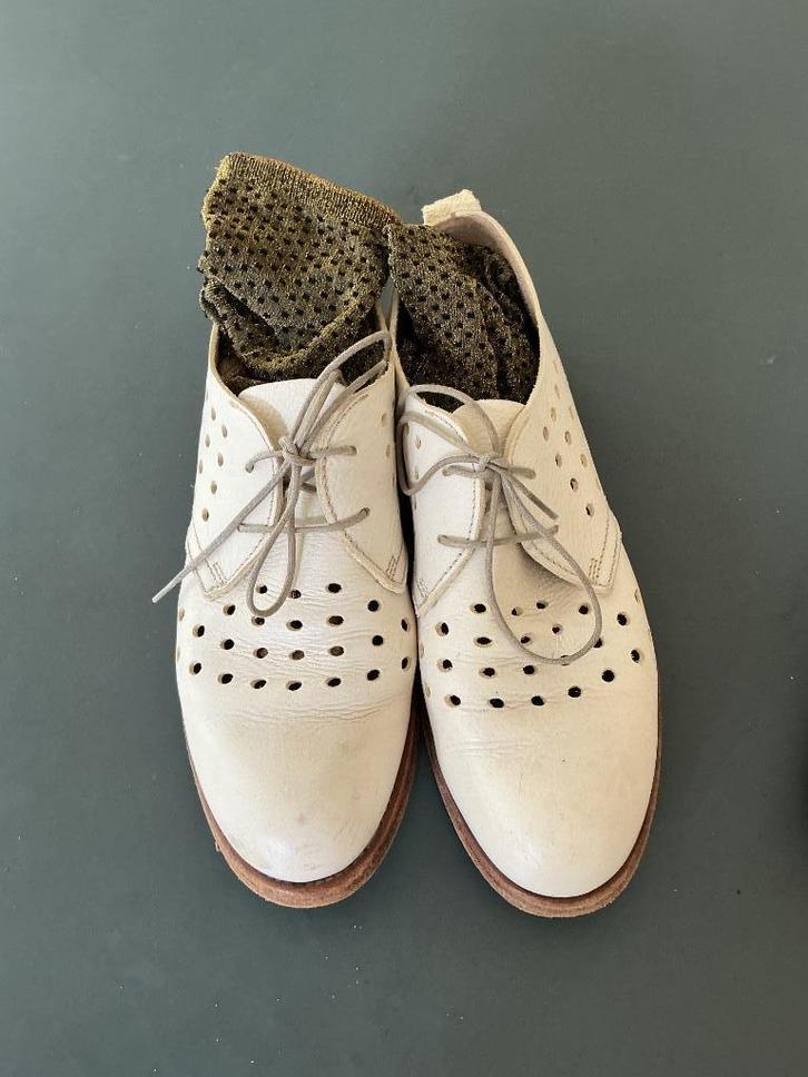 Moma, Kleding | Dames, Schoenen, Zo goed als nieuw, Schoenen met lage hakken, Overige kleuren, Ophalen of Verzenden