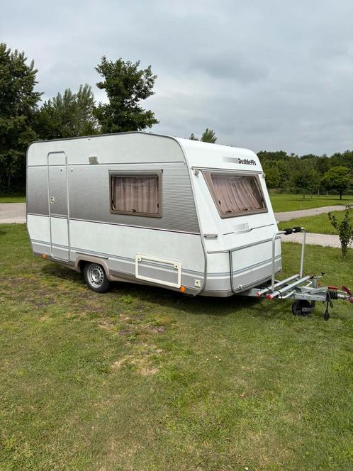 Dethleffs RT2A , 1996, Caravans en Kamperen, Caravans, Particulier, tot en met 2, 750 - 1000 kg, Rondzit, Dethleffs, Fietsenrek