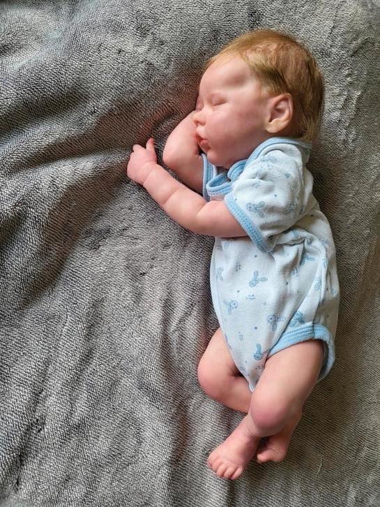 Reborn Twin B met certificaat, Verzamelen, Poppen, Zo goed als nieuw, Babypop, Levensecht of Reborn, Ophalen