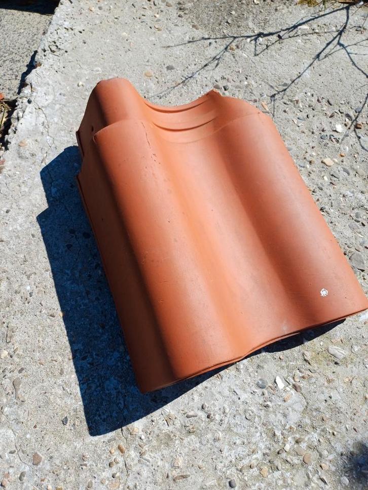 Dakpannen /nok vorsten., Doe-het-zelf en Verbouw, Dakpannen en Dakbedekking, Dakpannen, Steen of Klei, 15 m² of meer, Ophalen