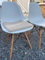 Replica Vitra Eames Stoel wit met houten poten - 5 stuks!, Ophalen, Kunststof, Gebruikt, Wit