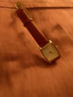 Goudkleurige horloge met mooie rode band bel me 0626281640, Sieraden, Tassen en Uiterlijk, Horloges | Dames, Ophalen of Verzenden