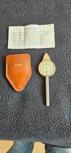 Curvimeter in leren etui., Ophalen of Verzenden, Zo goed als nieuw, (Water)pijp