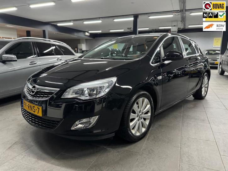 Opel Astra 1.4 Turbo Cosmo 5-deurs half leer clima cruise co, Auto's, Opel, Bedrijf, Te koop, Astra, ABS, Airbags, Airconditioning