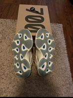 Yeezy 700 v3, Ophalen, Wit, Yeezy, Sneakers of Gympen