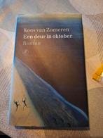 K. van Zomeren - Een deur in oktober, Zo goed als nieuw, Nederland, K. van Zomeren, Ophalen of Verzenden