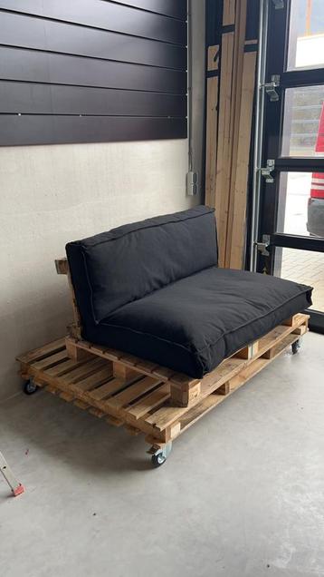 Palletbank + kussens + wielen + bezorgen mogelijk! beschikbaar voor biedingen