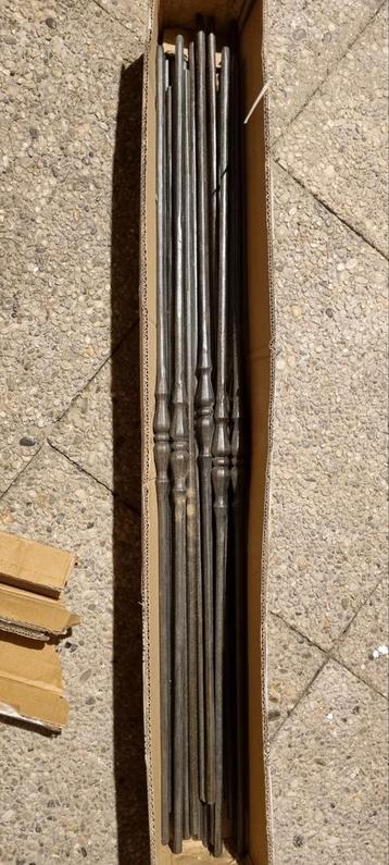 Nieuwe smeedijzeren spijlen (20 in totaal.) beschikbaar voor biedingen