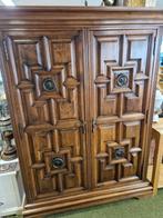 Gordovil S.A. massief houten kast | Spanje | Gesneden deuren, Ophalen, Nvt, Nvt, Nvt