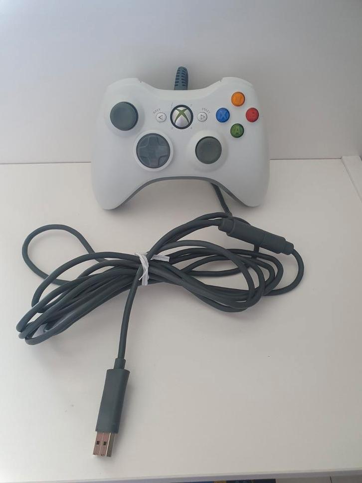 Xbox 360 Wired Controller, in goede staat, Spelcomputers en Games, Spelcomputers | Xbox 360, Gebruikt, Ophalen of Verzenden