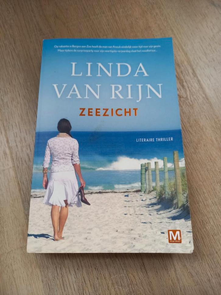 Zeezicht - Linda van Rijn, Boeken, Thrillers, Gelezen, Nederland, Ophalen of Verzenden